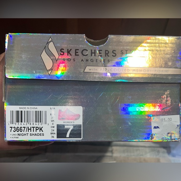 SKECHERS WOMAN SIZE 7 UNO NIGHT SHADES 💗 Color is HOT PINK - Picture 9 of 10